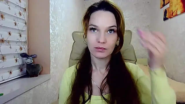 impossibleluna online show from 11.12.25