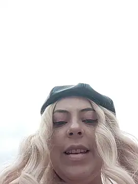 madelaine- online show from 02.17.26