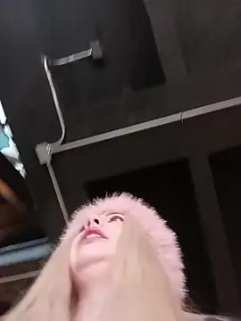 madelaine- online show from 03.12.26