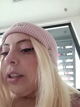 madelaine- online show from 04.17.26