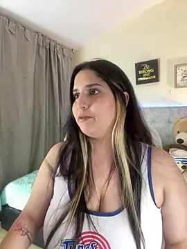 valentina jonnes1 online show from 12.12.24