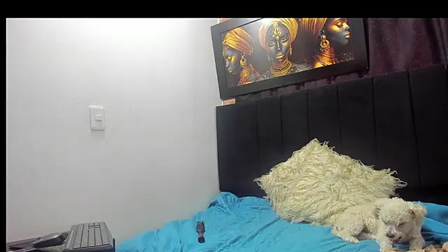 Evaaross 2345 online show from 10.17.25