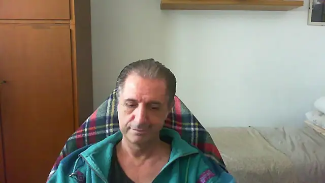lliuk70mi online show from 04.11.26