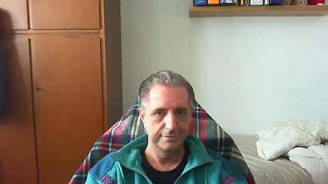 lliuk70mi online show from 04.15.26