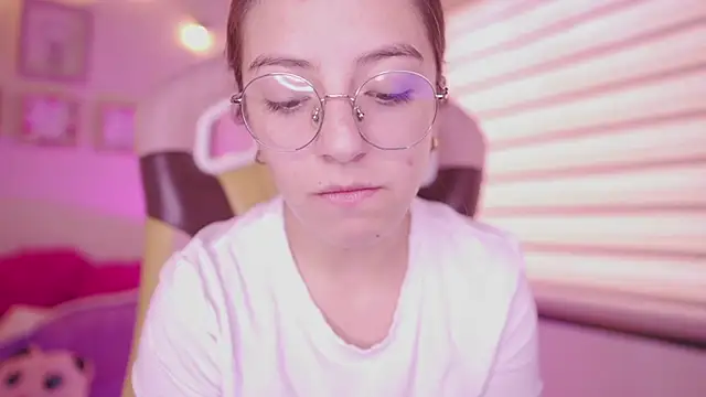 milly kenner online show from 02.17.26