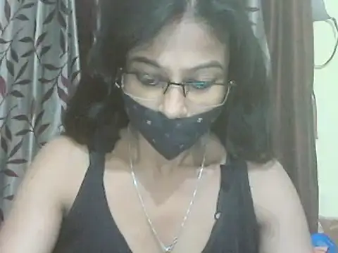 Snapshot of JENIFER_PUNE chatting on 02.09.25 JENIFER PUNE online show from 02.09.25