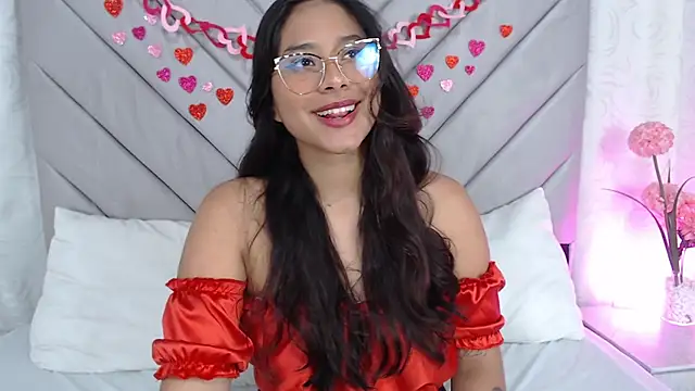 AnnaQueen  online show from 02.21.25