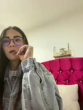 CAM 21X online show from 01.21.25