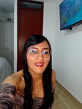 SophieBaker   online show from 03.12.25