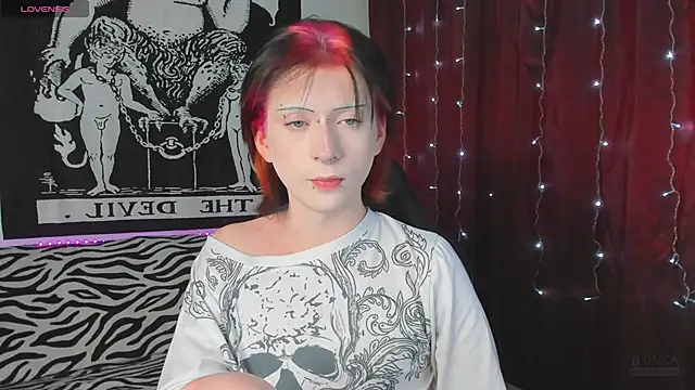 Snapshot of Vailyreb_ chatting on 12.22.24 Vailyreb online show from 12.22.24