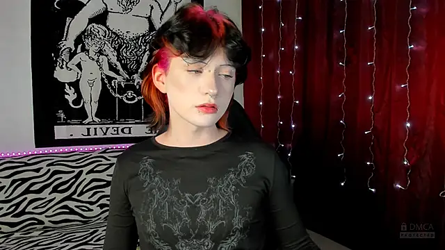 Snapshot of Vailyreb_ chatting on 12.30.24 Vailyreb online show from 12.30.24