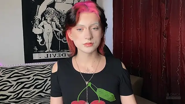 Snapshot of Vailyreb_ chatting on 02.05.25 Vailyreb online show from 02.05.25