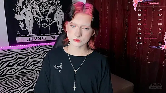 Snapshot of Vailyreb_ chatting on 02.08.25 Vailyreb online show from 02.08.25