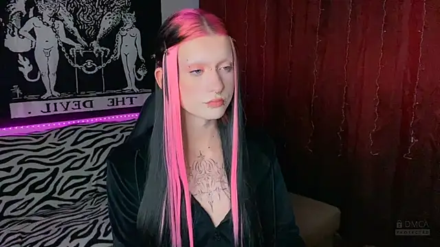 Snapshot of Vailyreb_ chatting on 02.12.25 Vailyreb online show from 02.12.25