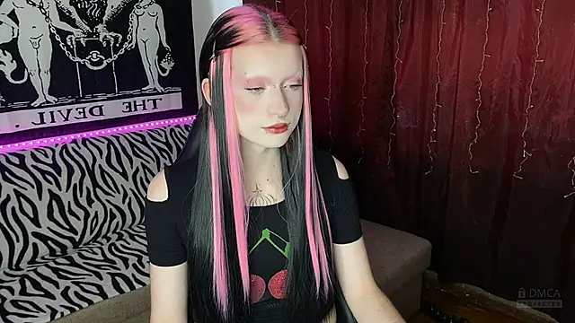 Snapshot of Vailyreb_ chatting on 02.19.25 Vailyreb online show from 02.19.25