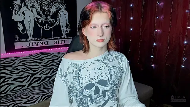 Snapshot of Vailyreb_ chatting on 02.28.25 Vailyreb online show from 02.28.25