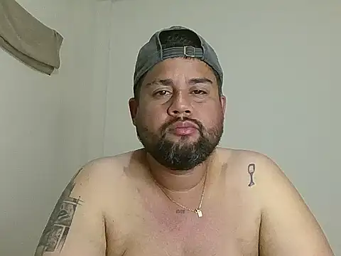 Snapshot of GABRIELGARCIA1313 chatting on 06.12.26 GABRIELGARCIA1313 online show from 06.12.26