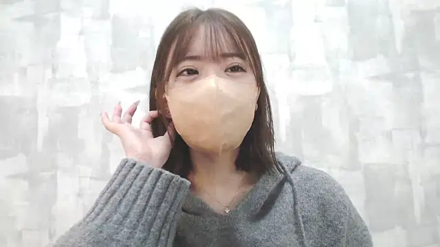 LOVE MOMO LOVE online show from 12.29.24