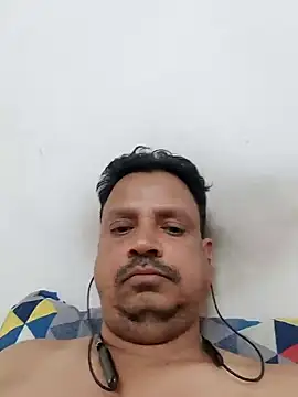 Snapshot of Raj1043 chatting on 02.11.25 Raj1043 online show from 02.11.25