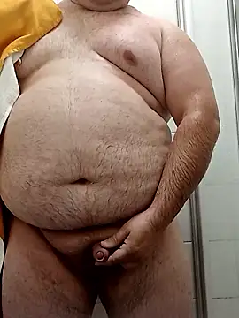 Snapshot of BigromeoXX chatting on 11.04.25 BigromeoXX online show from 11.04.25