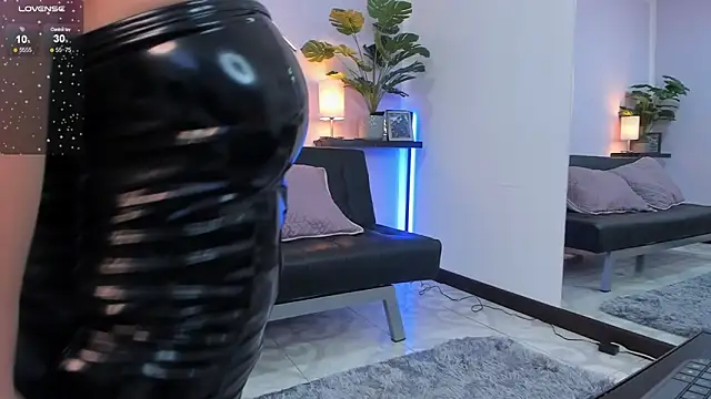 Aixaa charles online show from 01.09.25