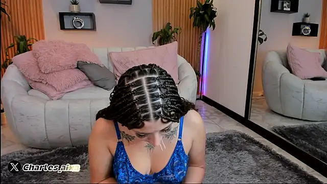 Aixaa charles online show from 10.15.25