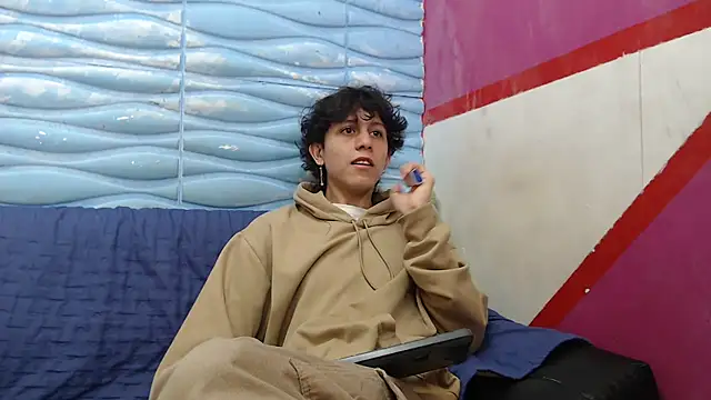 Felipe Browns online show from 01.06.25