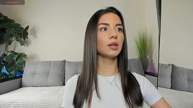 NicoleLuv online show from 12.04.24