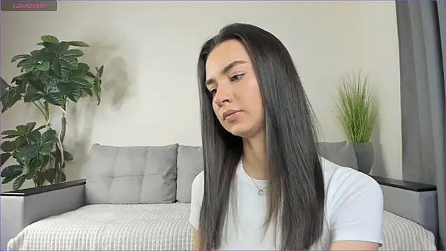 NicoleLuv online show from 01.12.25