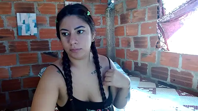 Mary Pompis online show from 09.23.25
