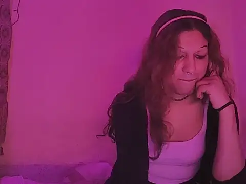 Snapshot of MmmMonikaBabie chatting on 01.18.25 MmmMonikaBabie online show from 01.18.25