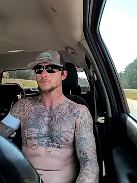 Snapshot of jtw14 chatting on 09.19.25 jtw14 online show from 09.19.25