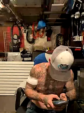 Snapshot of jtw14 chatting on 09.25.25 jtw14 online show from 09.25.25