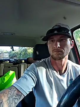 Snapshot of jtw14 chatting on 10.13.25 jtw14 online show from 10.13.25