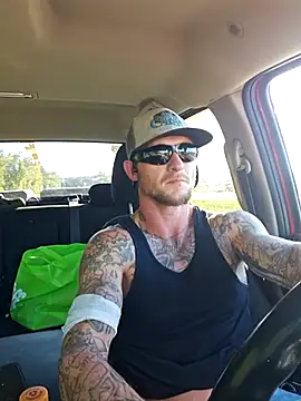 Snapshot of jtw14 chatting on 10.21.25 jtw14 online show from 10.21.25