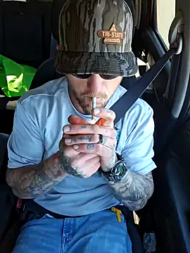 Snapshot of jtw14 chatting on 10.31.25 jtw14 online show from 10.31.25