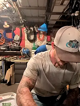 Snapshot of jtw14 chatting on 11.17.25 jtw14 online show from 11.17.25