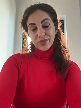 EmaSkyes online show from 10.20.25