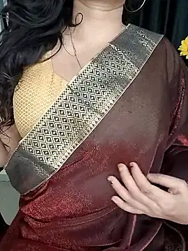 Snapshot of kaamuk_shweta chatting on 10.06.25 kaamuk shweta online show from 10.06.25