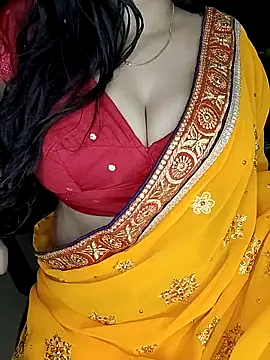 Snapshot of kaamuk_shweta chatting on 10.15.25 kaamuk shweta online show from 10.15.25