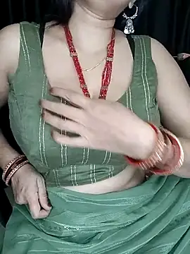 Snapshot of kaamuk_shweta chatting on 10.16.25 kaamuk shweta online show from 10.16.25