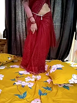 Snapshot of kaamuk_shweta chatting on 11.02.25 kaamuk shweta online show from 11.02.25