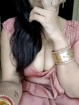 Snapshot of kaamuk_shweta chatting on 11.06.25 kaamuk shweta online show from 11.06.25