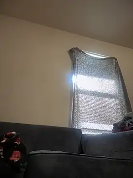 honeybrow online show from 11.05.25