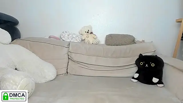 Snapshot of daeneryy chatting on 10.13.25 daeneryy online show from 10.13.25