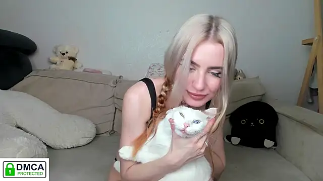 Snapshot of daeneryy chatting on 11.07.25 daeneryy online show from 11.07.25