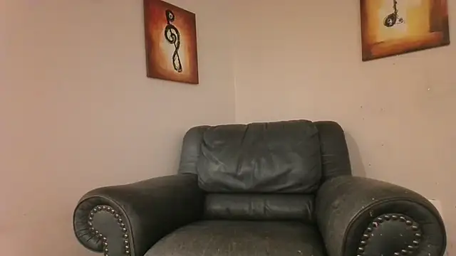 Snapshot of AddieAssets chatting on 12.16.24 AddieAssets online show from 12.16.24