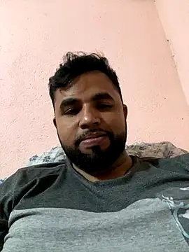 Snapshot of Sheik_z_o chatting on 10.16.25 Sheik z o online show from 10.16.25