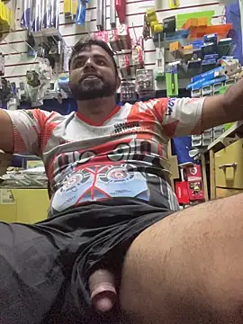 Snapshot of Sheik_z_o chatting on 10.27.25 Sheik z o online show from 10.27.25