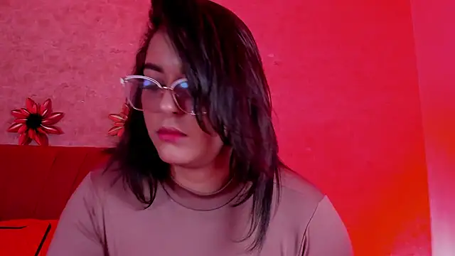 Snapshot of LorenaStevens chatting on 09.25.25 LorenaStevens online show from 09.25.25